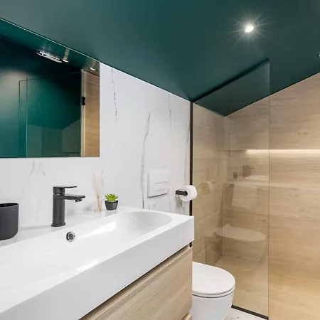 Pearl, Center Apartment